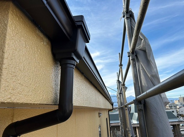 甲府市　屋根カバー工法